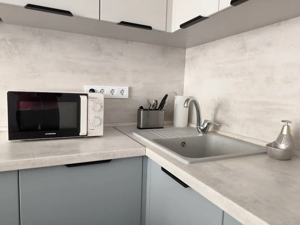 Светлая современная студия