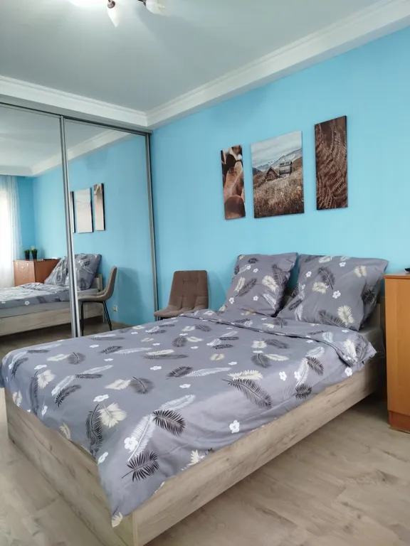 Квартира возле автовокзала с видом на парк Щербакова