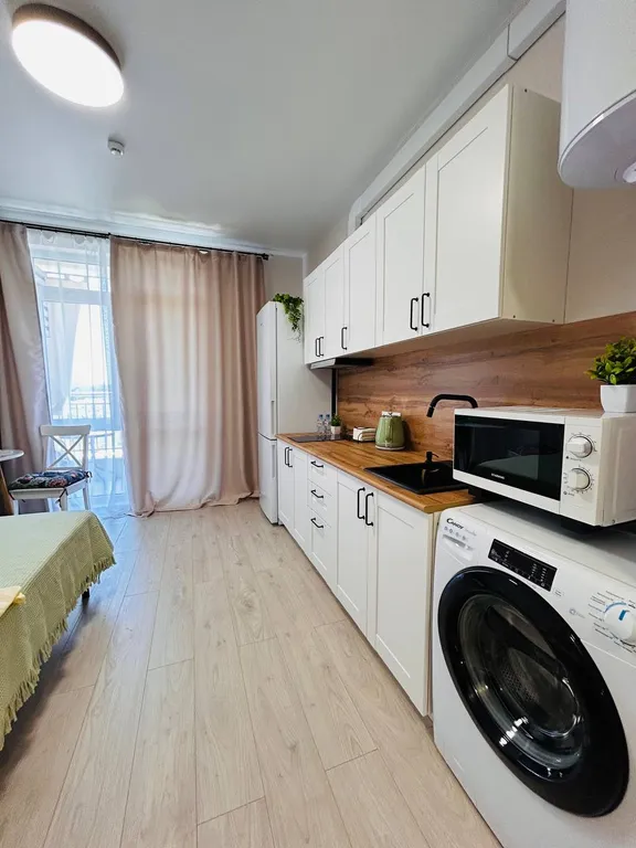 Студия в стиле Прованс в комплексе с бассейном, Долина Сукко