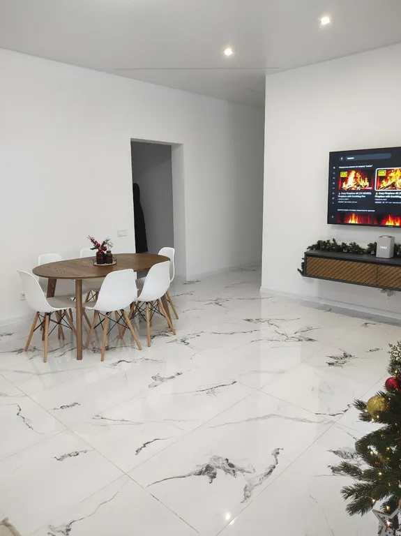 Коттедж Просторный дом — Лобня