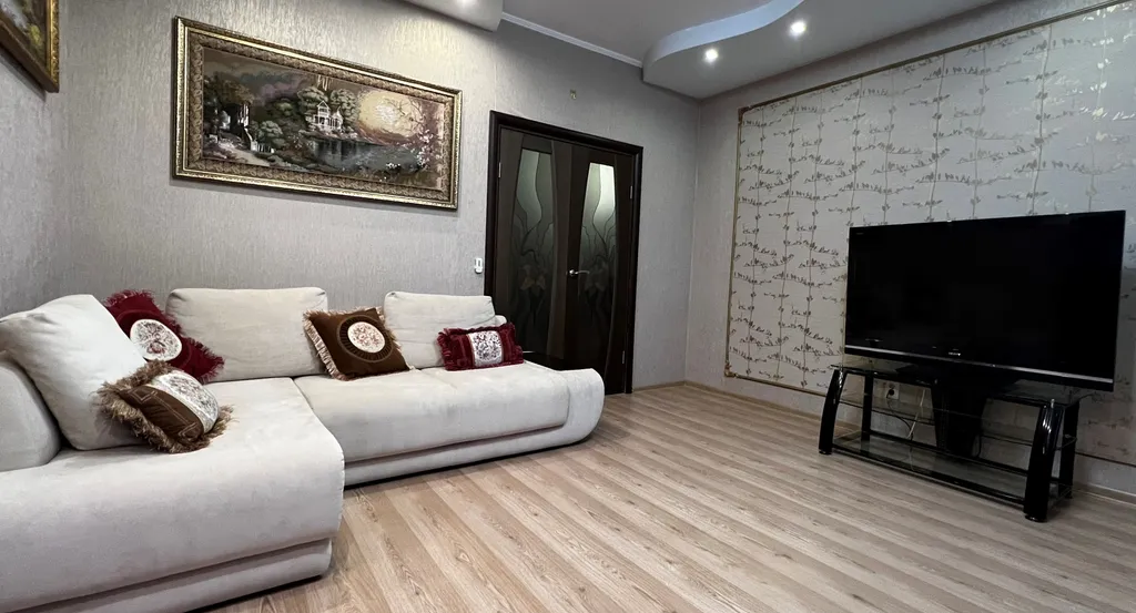 Отличная 2-я квартира в центре