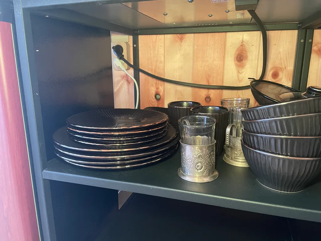 Уютный дом у леса