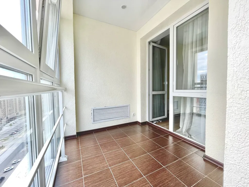 Двухкомнатная квартира в самом центре на набережной