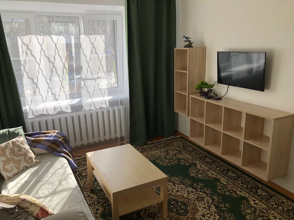 Вот она, двушка - сладкая подушка