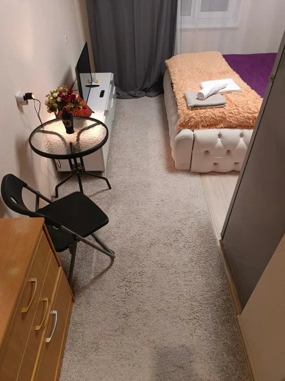 Шикарная студия с королевской кроватью