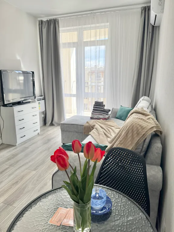 Новая уютная 1-комнатная квартира в Холидей Хаус