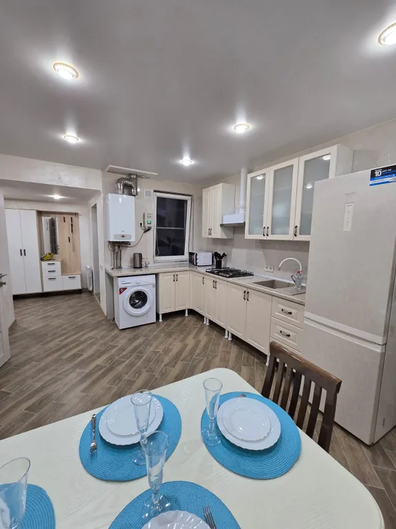 Светлая уютная просторная комната в гостевом доме Горячеводский