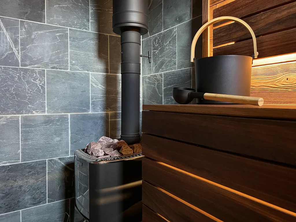 Коттедж Дом на озере с сауной и 1 спальней — Санкт-Петербург