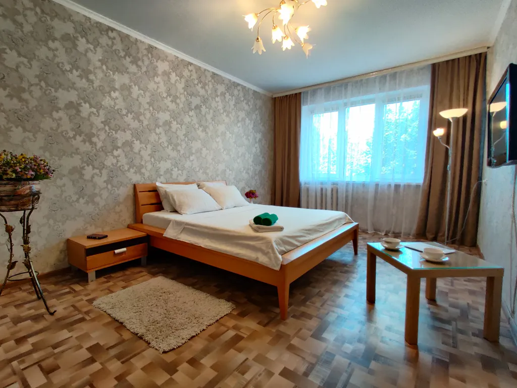 1-комнатная возле ТЦ Корона