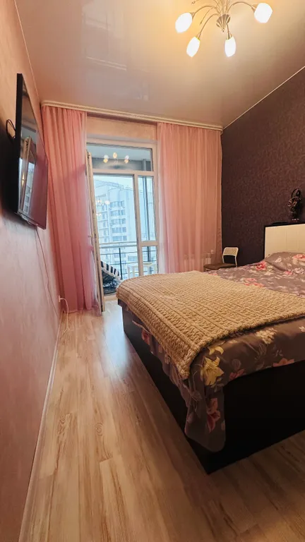 Уютная квартира, в доме бизнес класса, удобным территориальным располо — аренда посуточно в Саратов