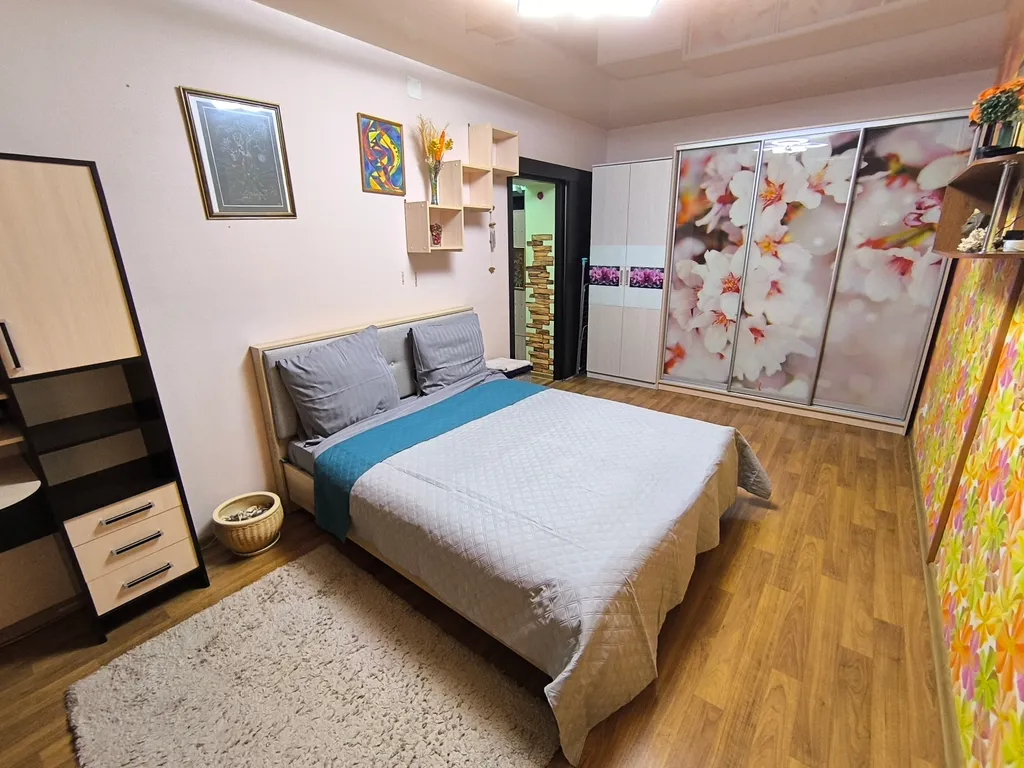 Ареал-однушка возле аэропорта с видом на весь город