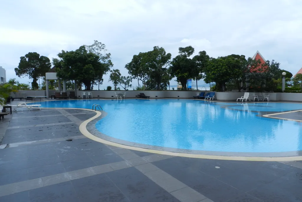 Апартаменты с 1 спальней и гостиной фронтальный вид на море