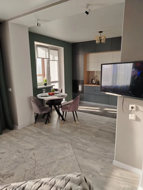 Рядом с центром квартира - студия с кондиционером