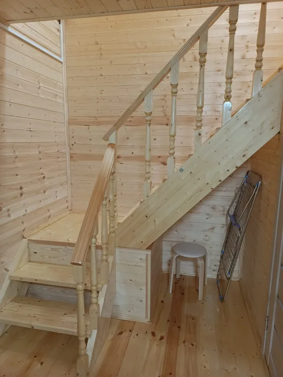 Половина 2х этажного коттеджа с отдельным входом