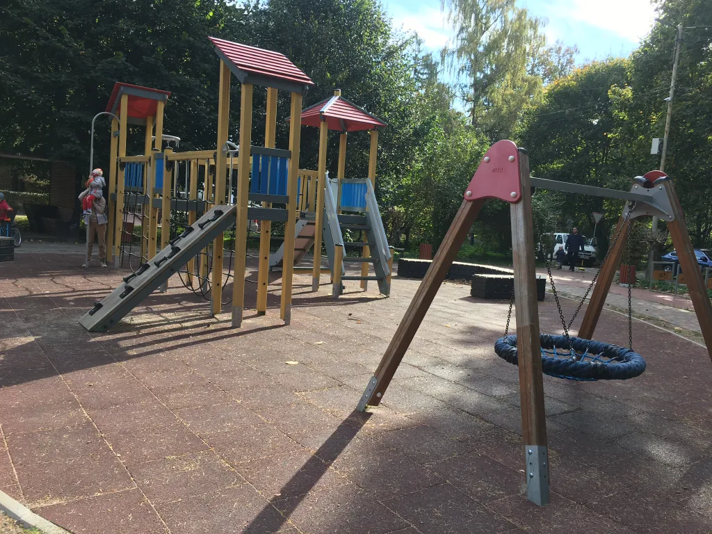 Квартира Атмосферная квартира с качелями в 5 минутах от моря — Светлогорск