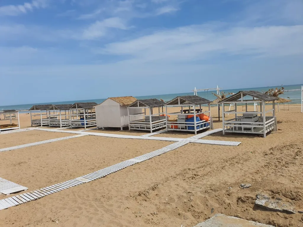 Уютный дом на берегу Каспийского моря