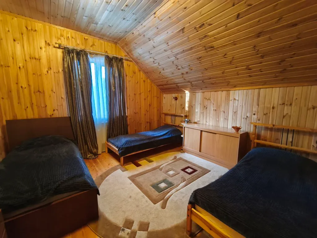 Эко-сруб у озер с сибирским чаном