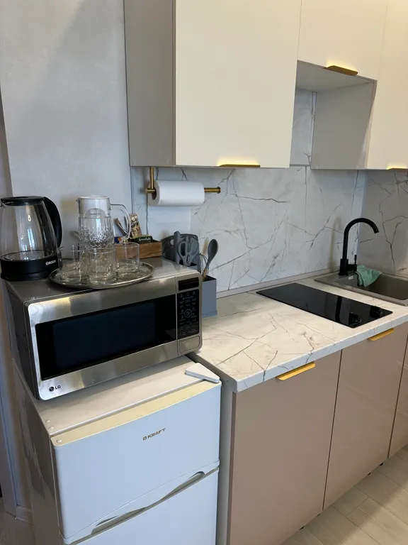 Теплая, современная студия