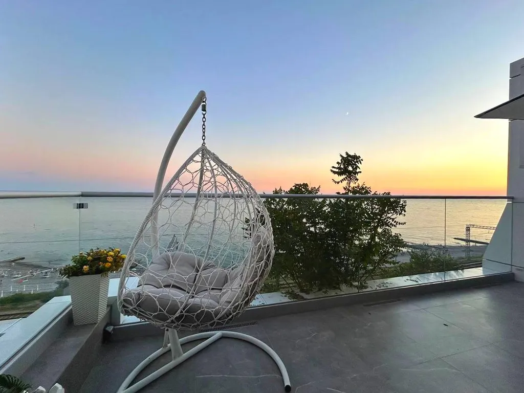 Квартира Двухкомнатные апартаменты с прямым видом на море и роскошной террасой — аренда посуточно в Дагомыс