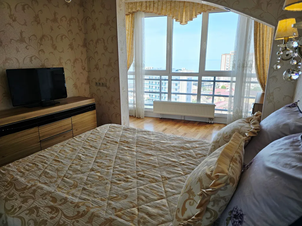 Квартира Просторная квартира с панорамным шикарным видом на море — Адлер