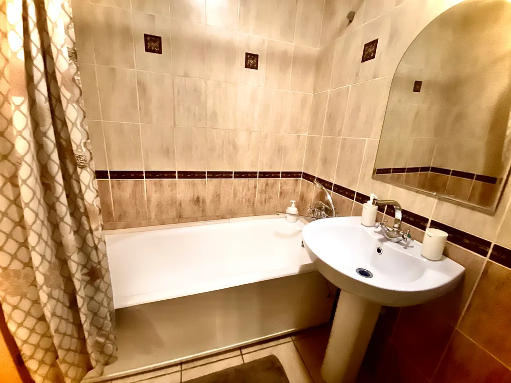 Квартира Двухкомнатная квартира в центре — Красноярск