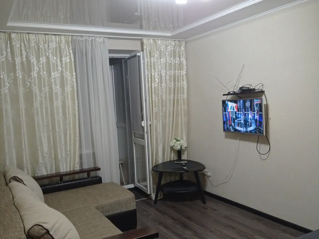 Квартира 1-комнатная Квартира — Шахты