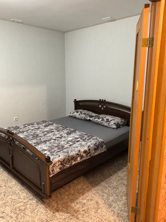 Уютная квартира у ТЦ Планета