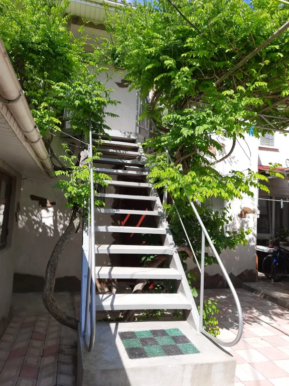 Квартира 2-комнатная Квартира — Евпатория