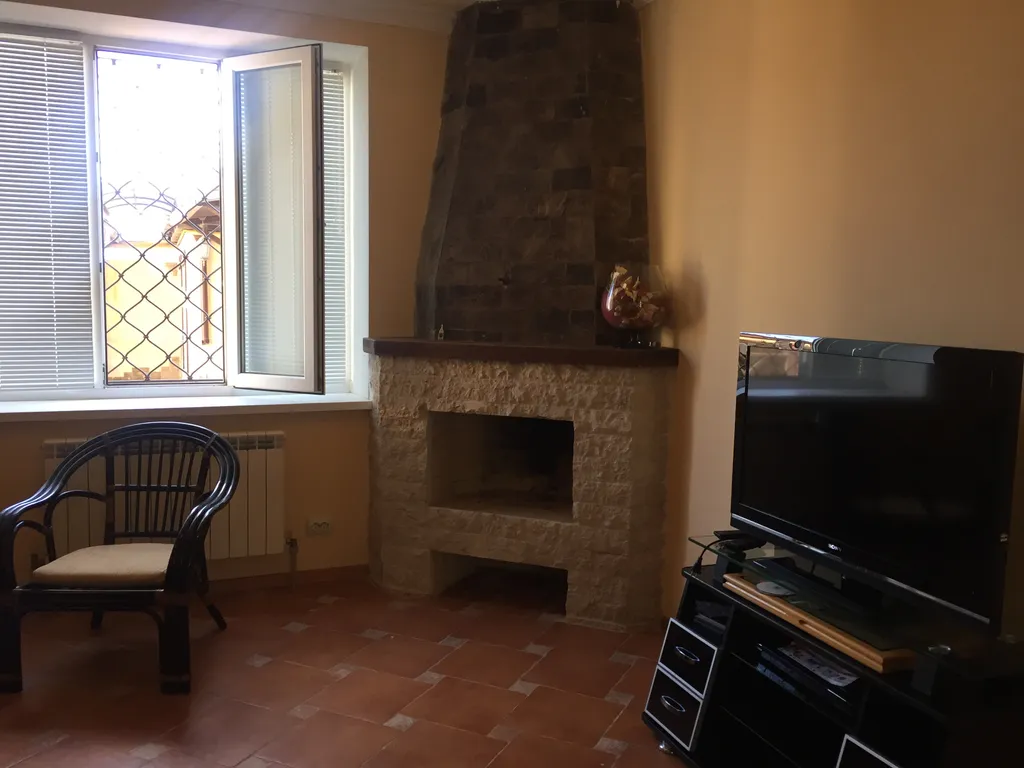 Благоустроенный уютный дом на берегу моря