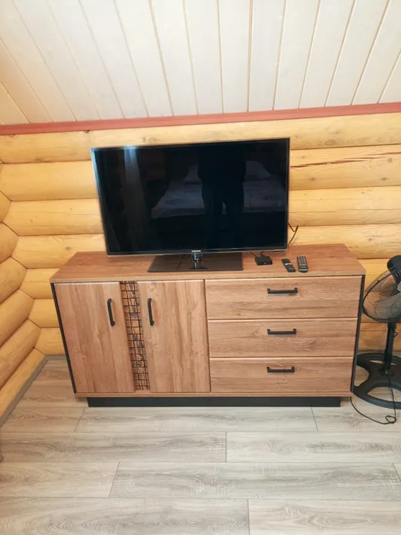 Уютный загородный дом с видом на лес