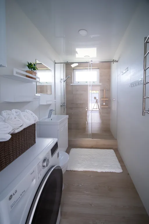 Уютный дом с теплым бассейном, дровяной баней и сибирским чаном