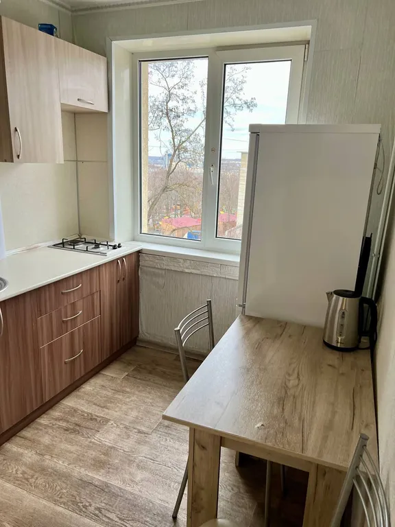 Двухкомнатная светлая квартира возле бгту имени Шухова