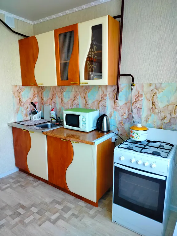 Тёплая и уютная квартира рядом с ледовым дворцом