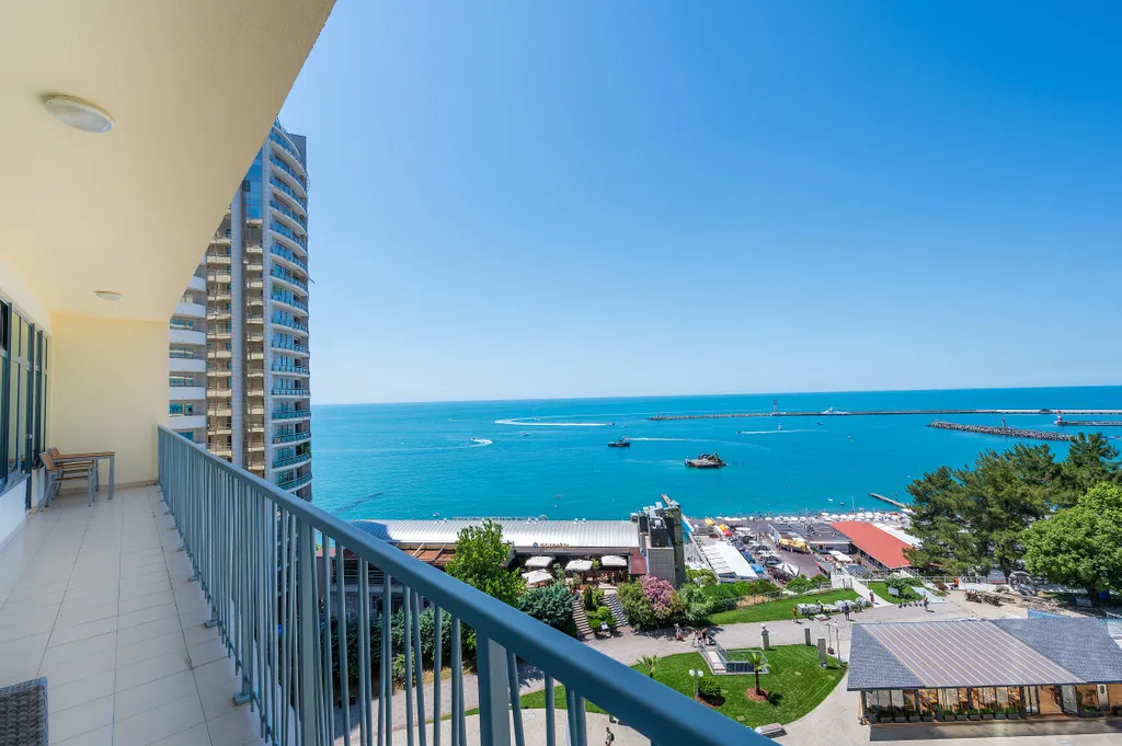 Квартира Трехкомнатные апартаменты с двумя спальнями — аренда посуточно в Сочи