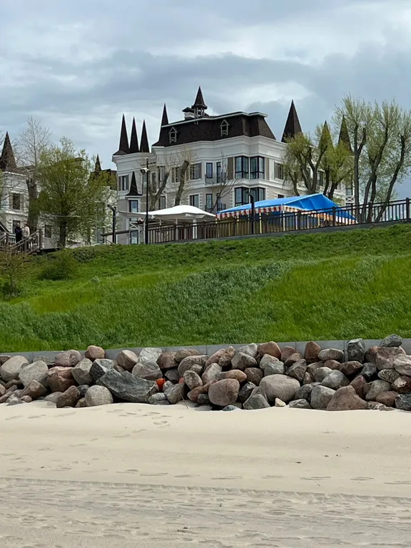 Квартира 2-комнатная Квартира — Зеленоградск