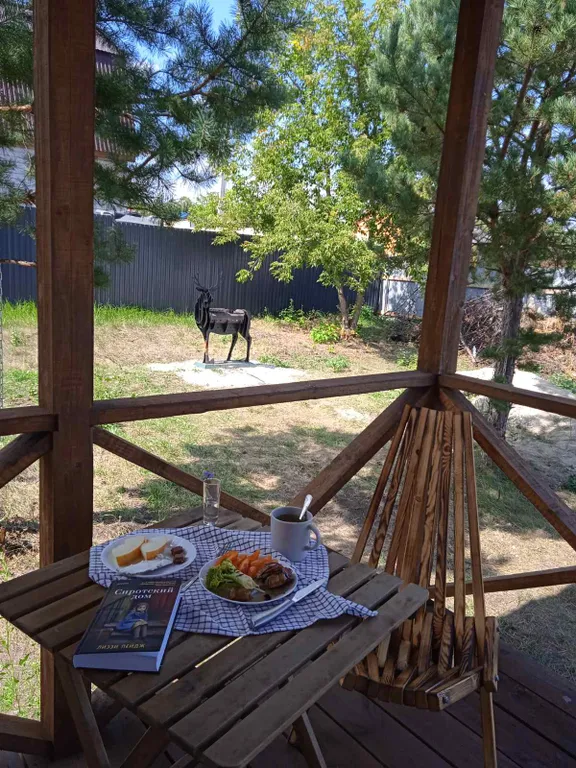 Большой дом с душой у соснового леса