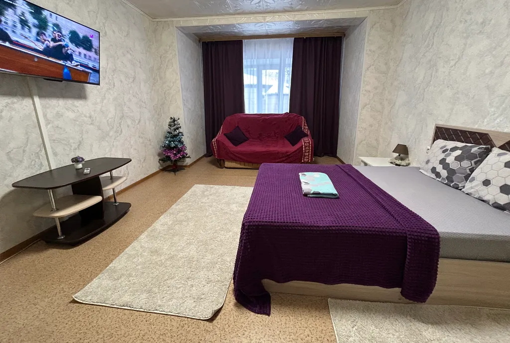 Квартира возле Автовокзала и Сургутнефтегаза