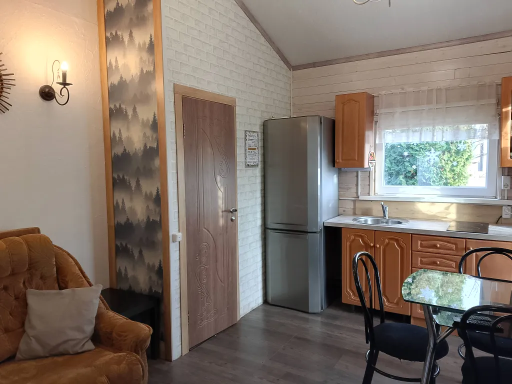 Уютный зимний дом со всеми удобствами рядом с лесом