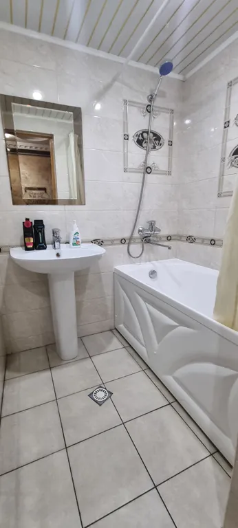 Уютная квартира в центре города с видом на горы