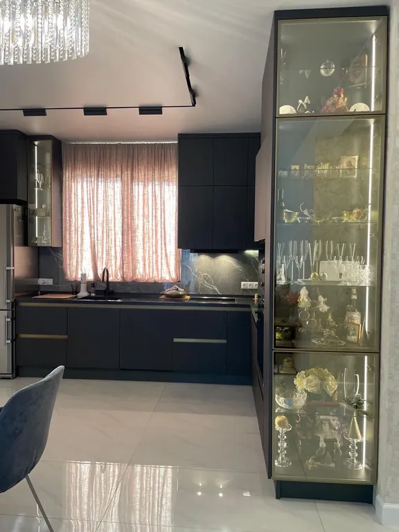 4-комнатный Дом