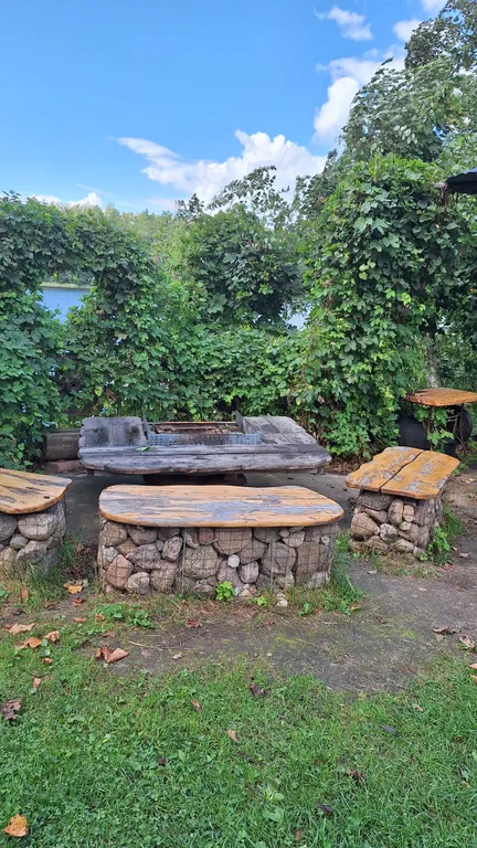 Семейный отдых в Беларуси на берегу живописного озера