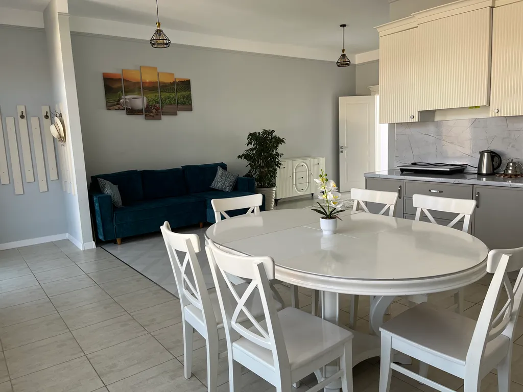 Домик у моря