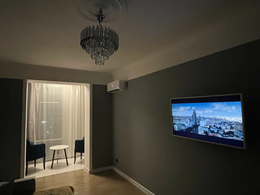 Уютная квартира в центре города рядом с фонтаном и с видом на крепость