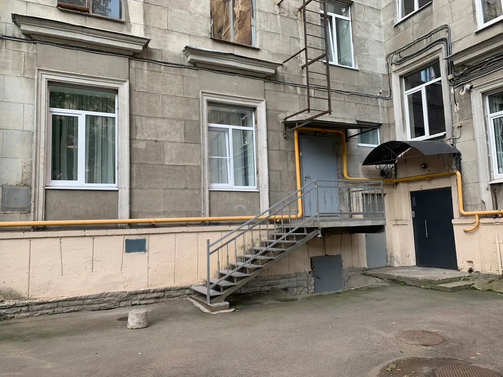 Квартира Уникальная квартира с отдельным входом — Санкт-Петербург