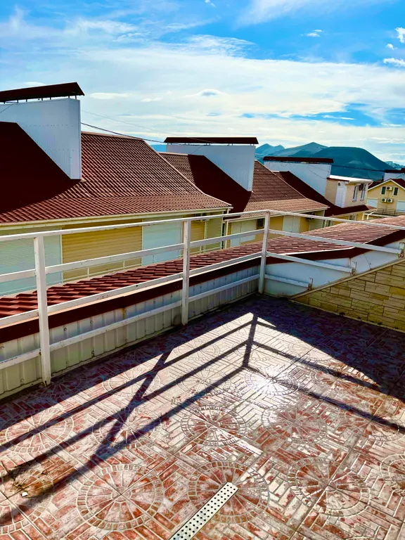 Таунхаус на берегу моря Катран