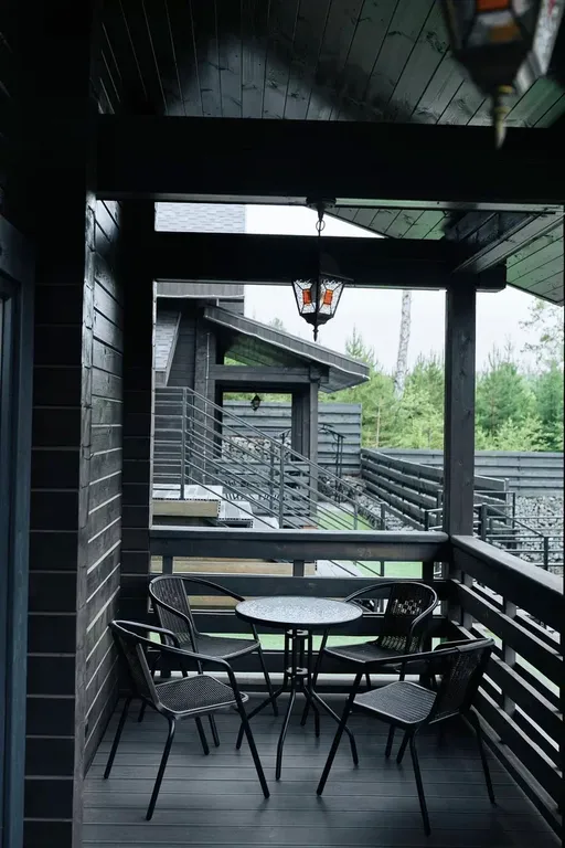 Малый коттедж с бассейном