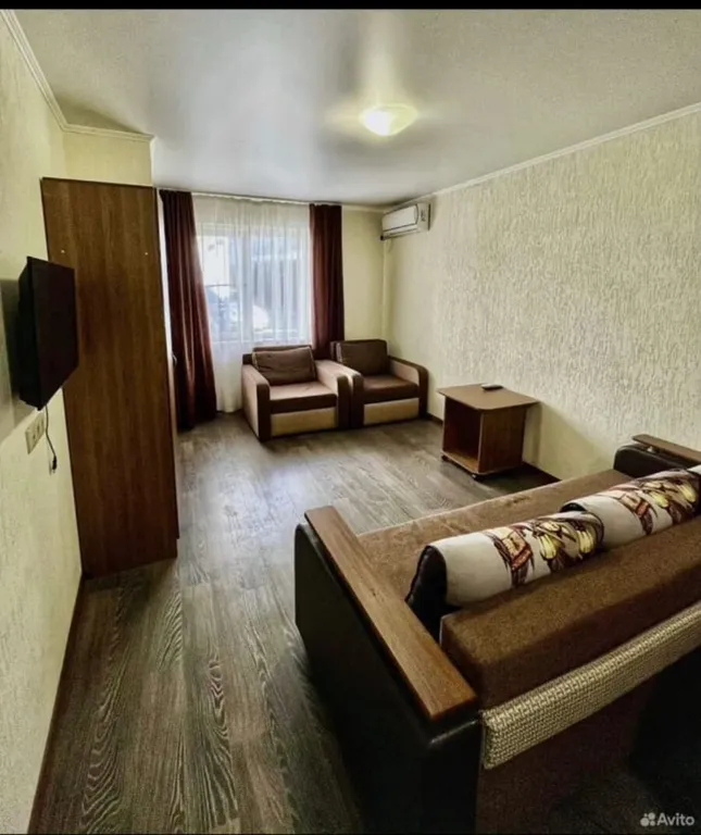 Уютный уголок у моря, село Небуг