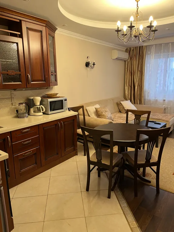 Квартира в самом центре курортной и развлекательной жизни Адлера — аренда посуточно в Адлер