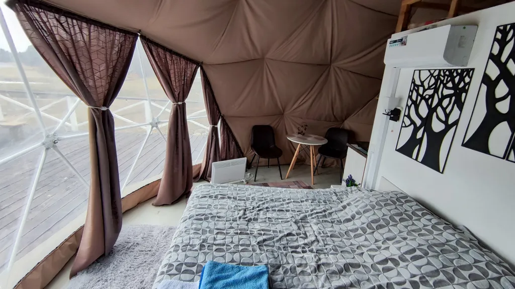 Домик с баней на берегу Ладожского озера