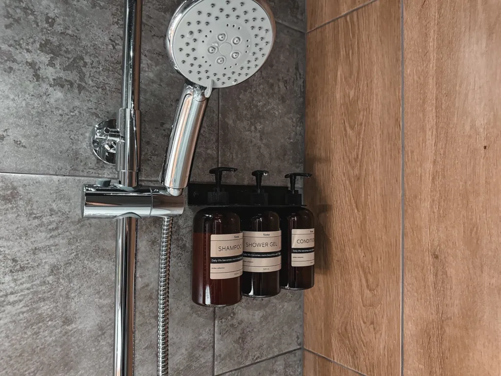 А.В. Апартаменты БЦ Аметист